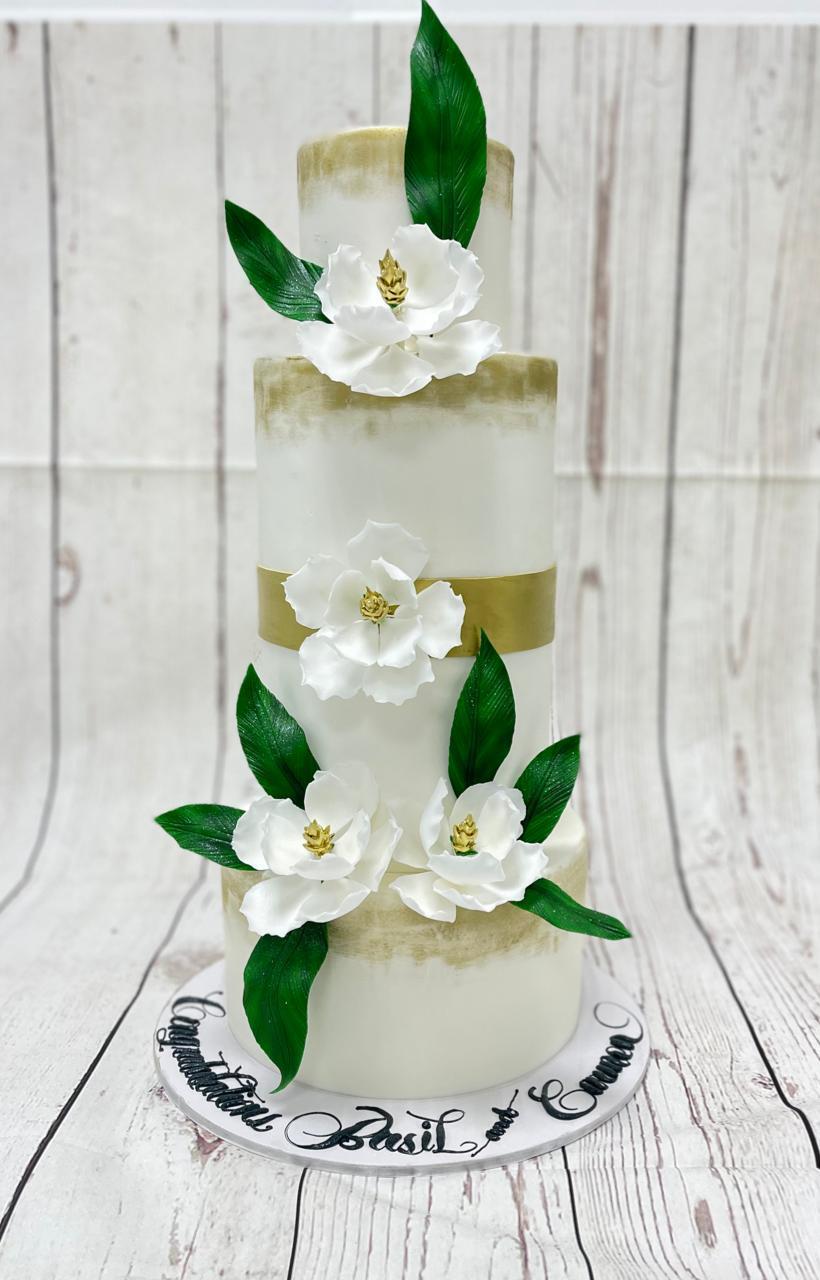 Green and Gold Wedding Cake